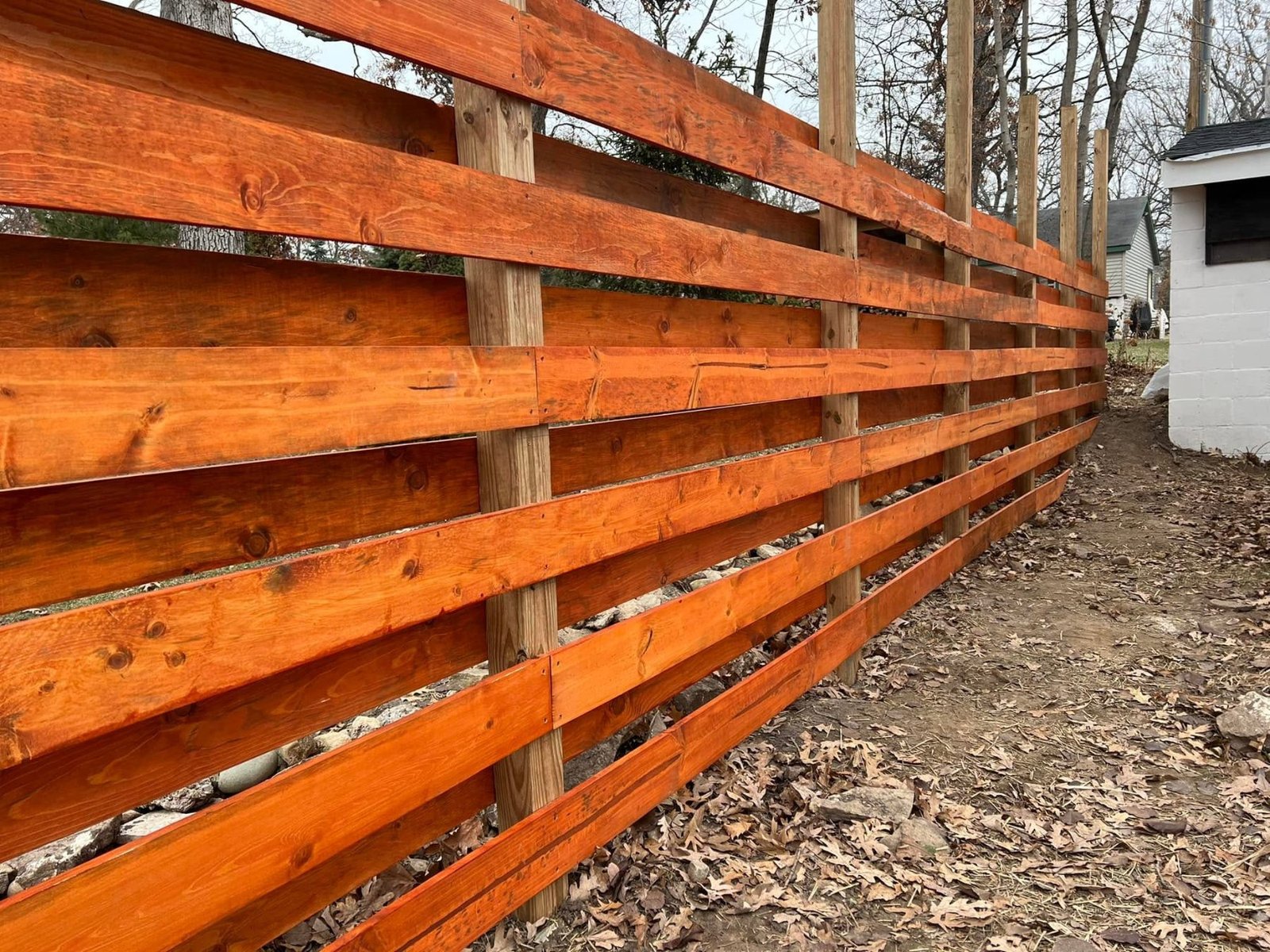 Horizontal cedar privacy fence